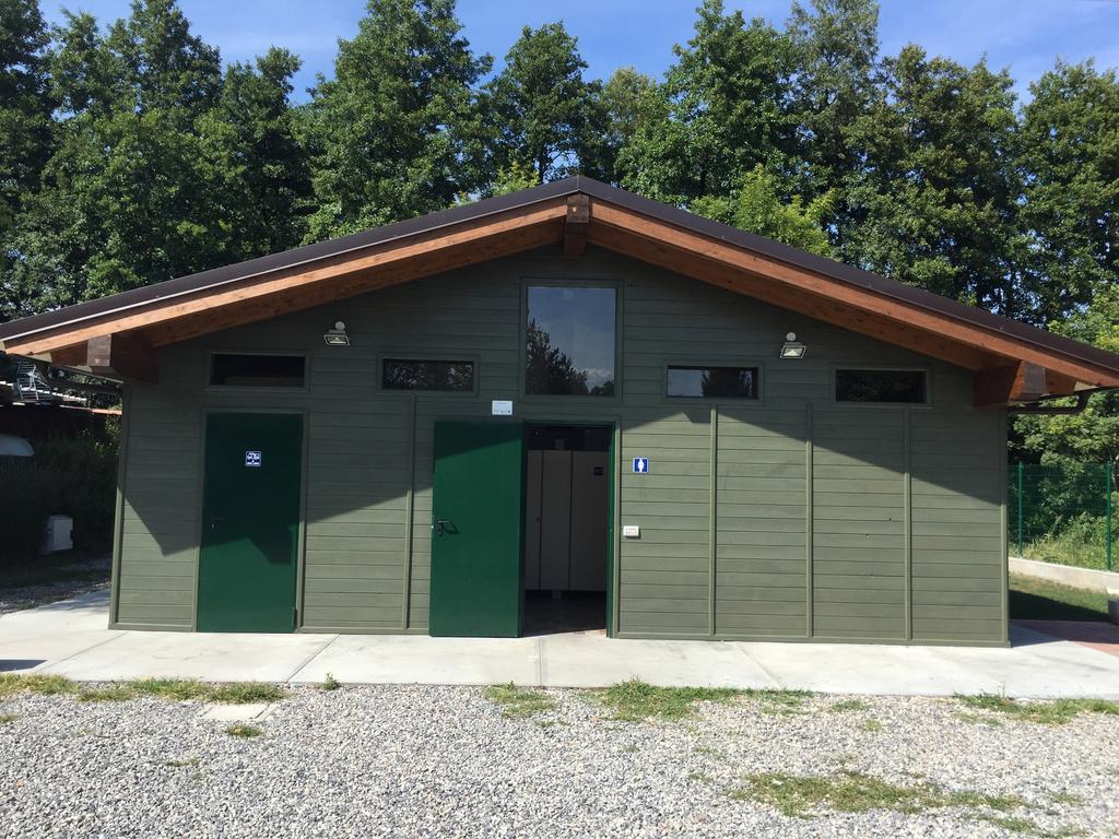 Camping Montorfano Eksteriør billede