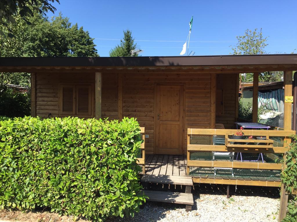 Camping Montorfano Eksteriør billede