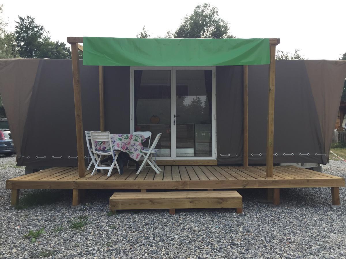 Camping Montorfano Eksteriør billede